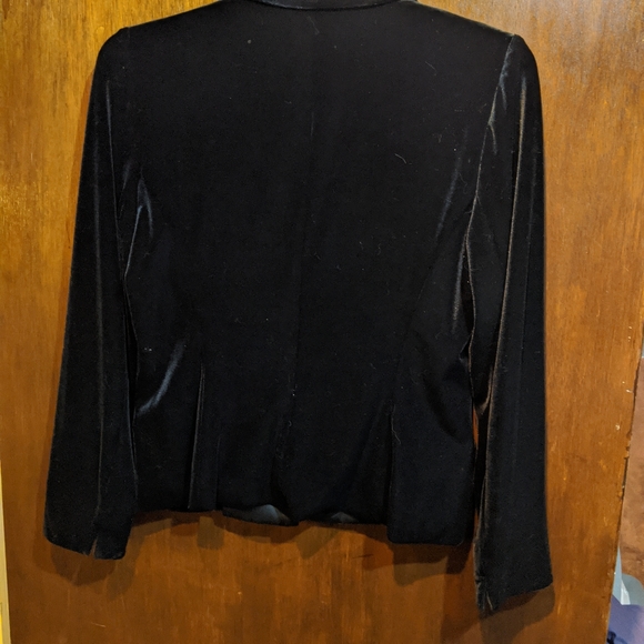 Jacket - Picture 4 of 4
